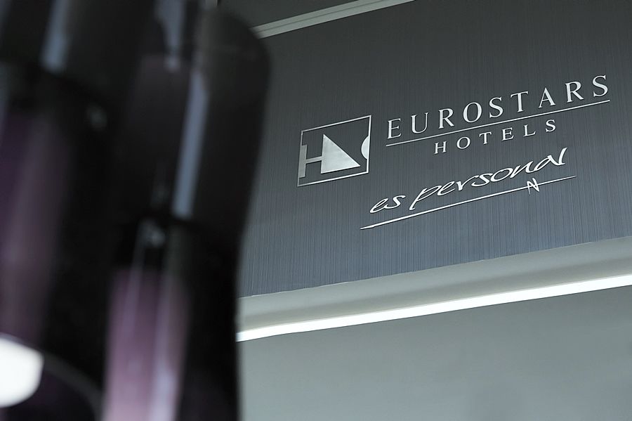 Отель Eurostars Executive Барбера-дель-Вальес Экстерьер фото